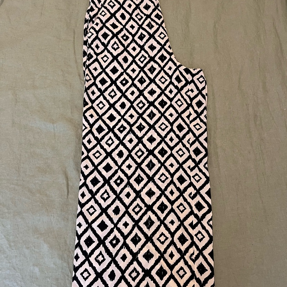 Geometric Black And White Patterned Wide Leg Flow… - image 1